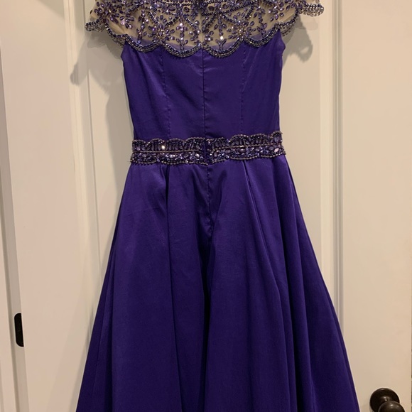 Mac Duggal dress - Picture 3 of 3